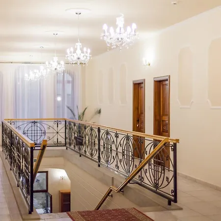 فندق مبيت وإفطار Almasy-kastely Ketpo